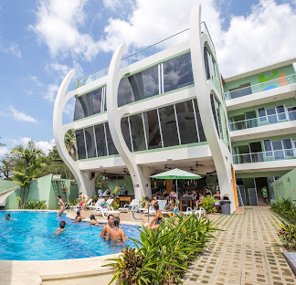 Room2Board Hostel and Surf School